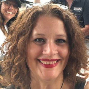 Meet your Posher, Stacie